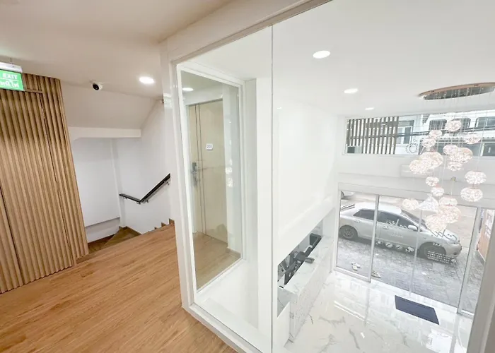 H-banaat Near Yanhee Hospital 3* Bangkok
