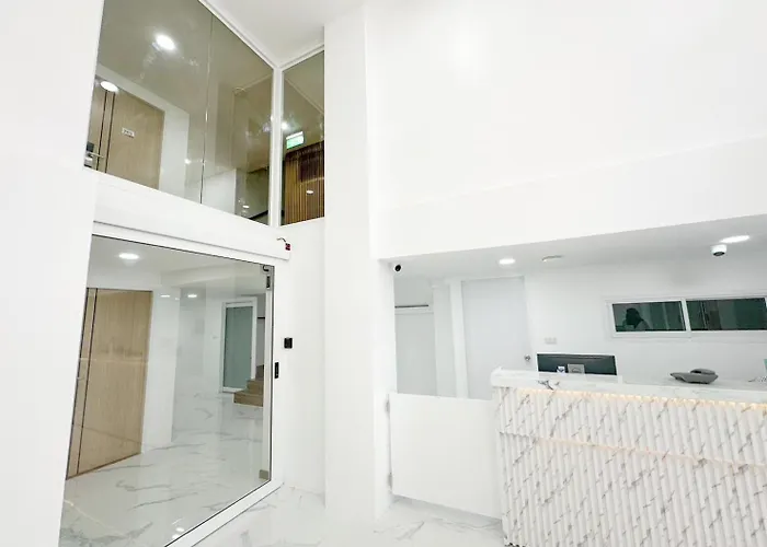 H-banaat Near Yanhee Hospital 3* Bangkok