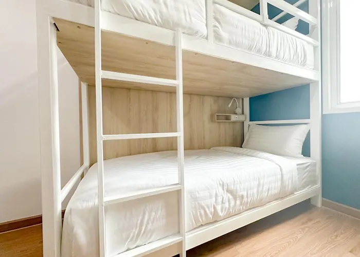 Hotel H-banaat Near Yanhee Hospital Bangkok
