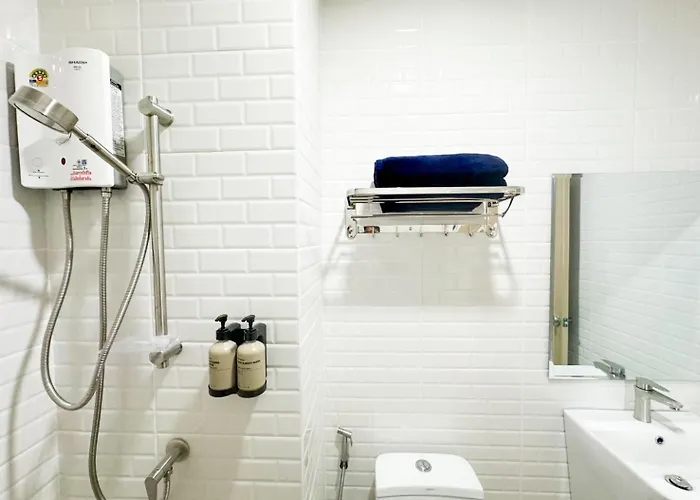 H-banaat Near Yanhee Hospital Hotel 3*