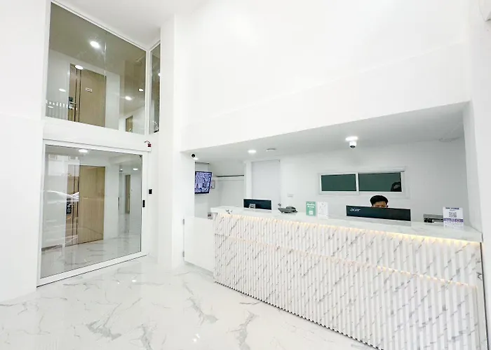 H-banaat Near Yanhee Hospital 3* Bangkok